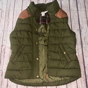 Green Puffy Vest Size 12 L.O.G.G.
